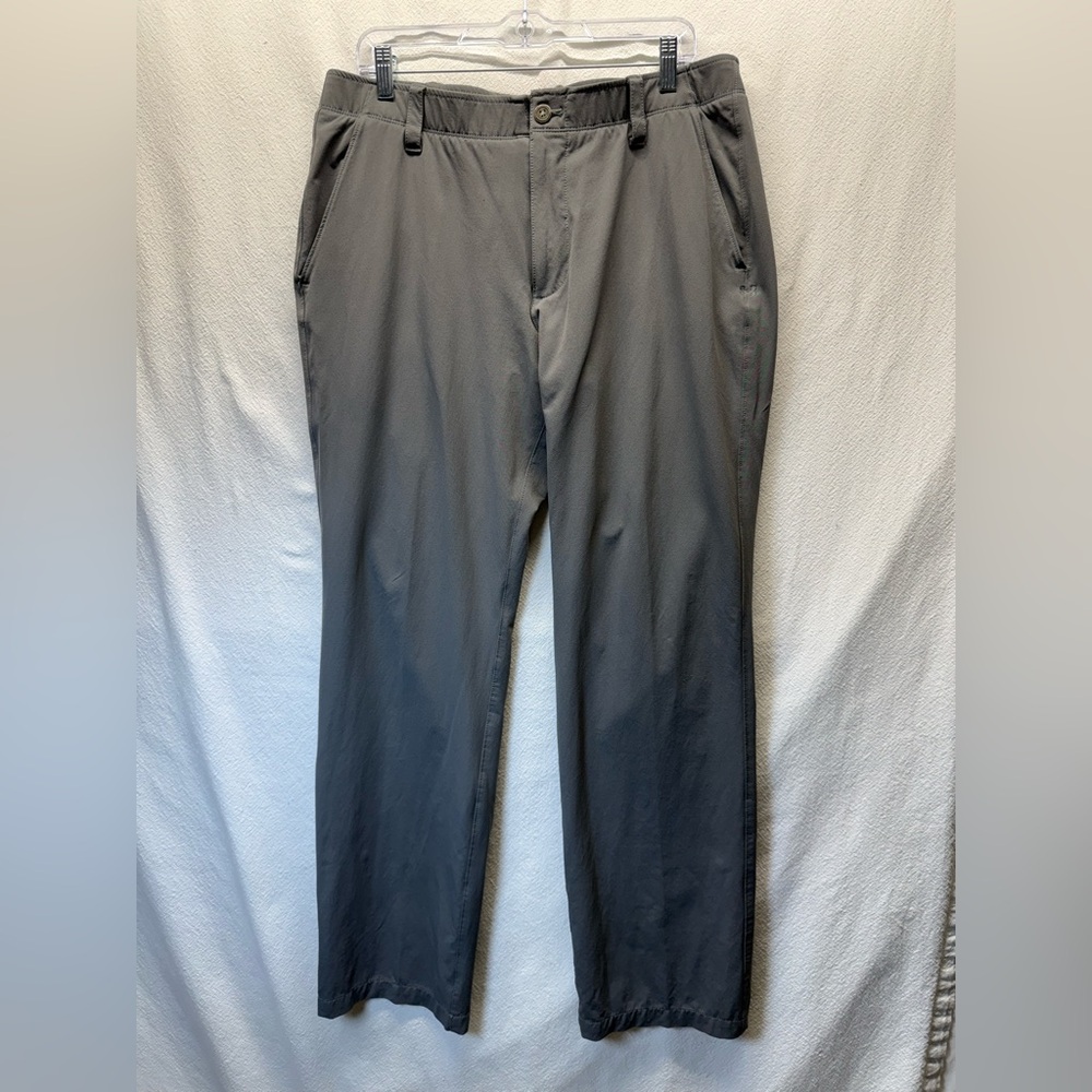 SOLD.               Golf Under Armour Mens UA Drive Athleti.